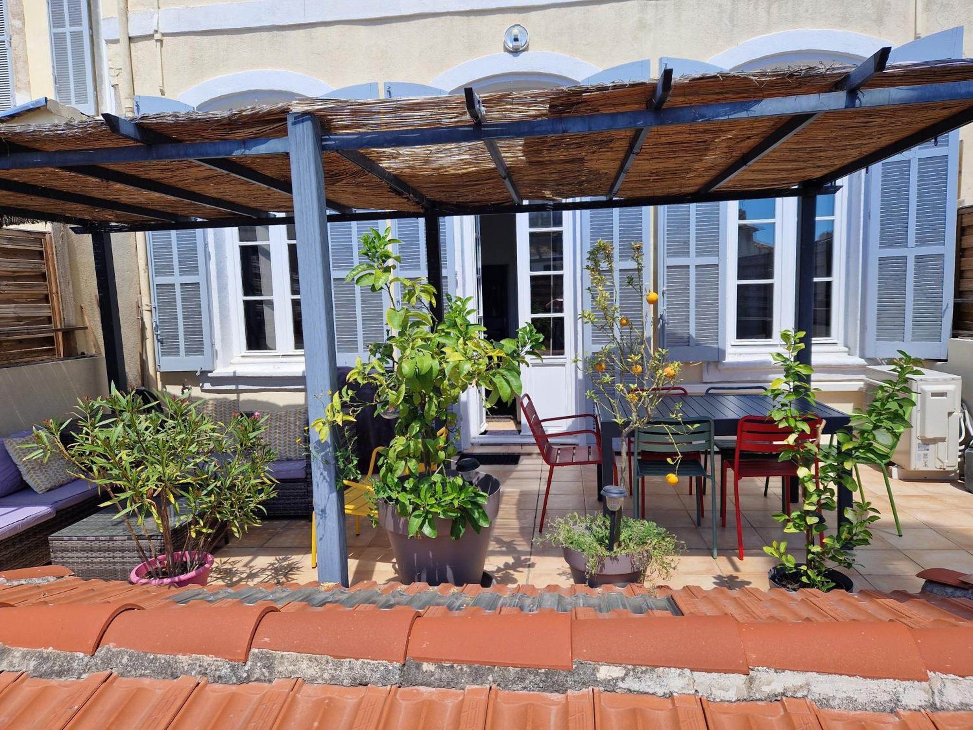 Superbe 2 Pieces Avec Grande Terrasse, Classe *** Marseilles Buitenkant foto